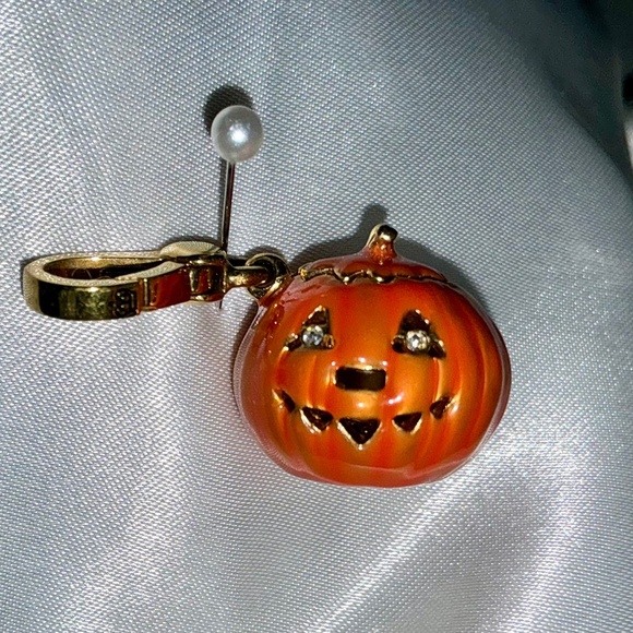 RARE AUTHENTIC RETIRED JUICY COUTURE JACK-O-LANTERN HINGED TOP CANDLE - Picture 3 of 11